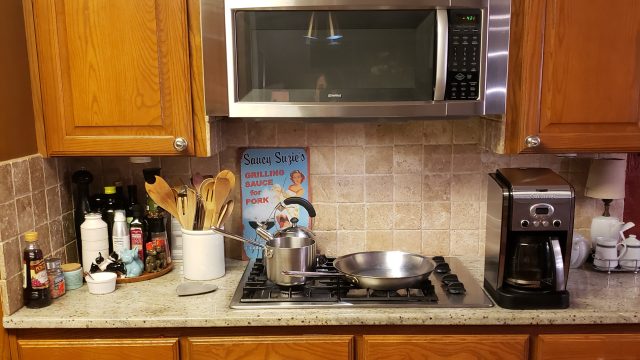 Reviving a 1960s Kitchen: A Modern Mid-Century Transformation