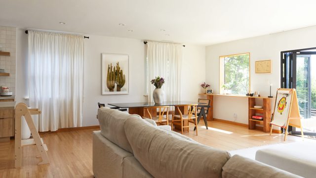 Creating a Kid-Friendly Minimalist Home: Key Strategies for Families