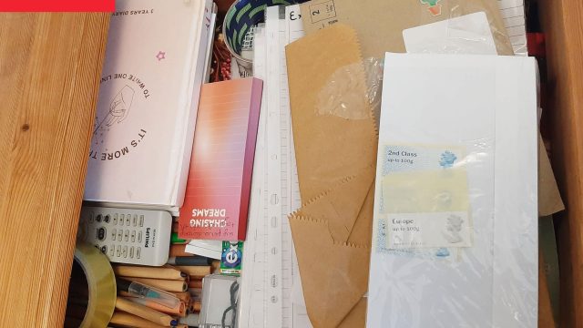 Transform Your Cluttered Spaces: The Junkless Drawer Method Explained