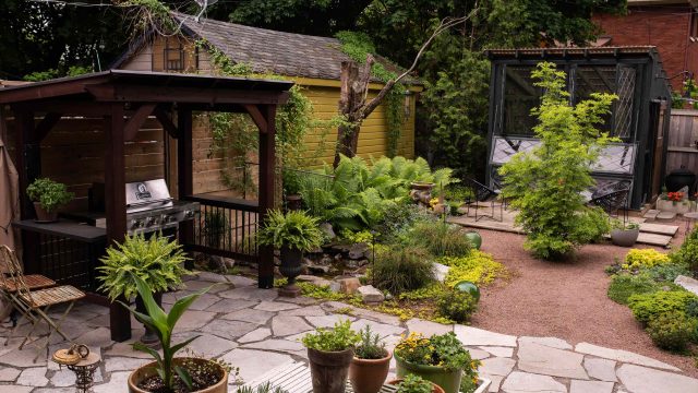 Transform Your Outdoor Space with Cozy Wooden Sheds for Reading