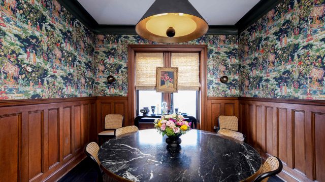 Blending Vintage Charm with Modern Elegance in Your Home