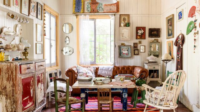 Essential Items to Let Go of in Your 80s for a Clutter-Free Life