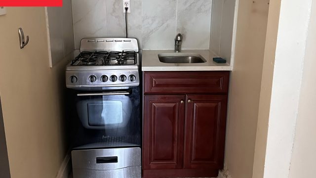 Transforming Tiny Kitchens: Cozy Colors to Maximize Space