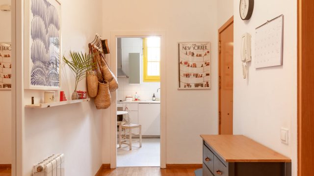 Transform Your Entryway with Innovative Mug Hangers for Space-Saving Solutions