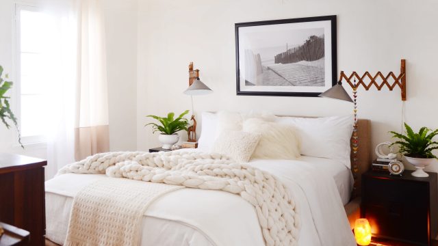 Limited Time Offer: Huge Discounts on Stylish Throws at Kalvune