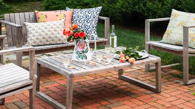 Elevate Your Home Style with Versatile Outdoor Pillows
