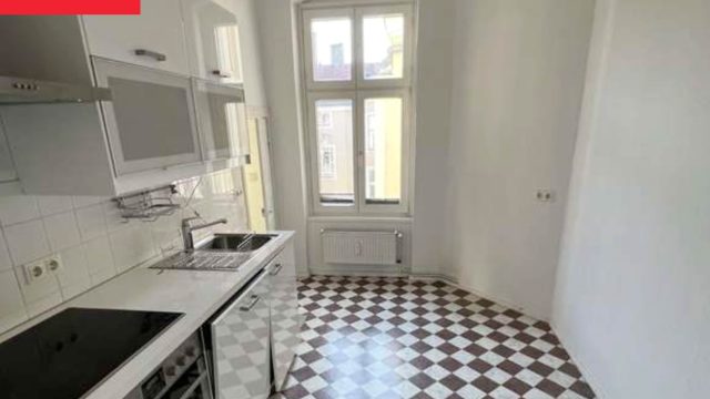 Transform Your Kitchen with Limewash: A Vintage Makeover in 2023