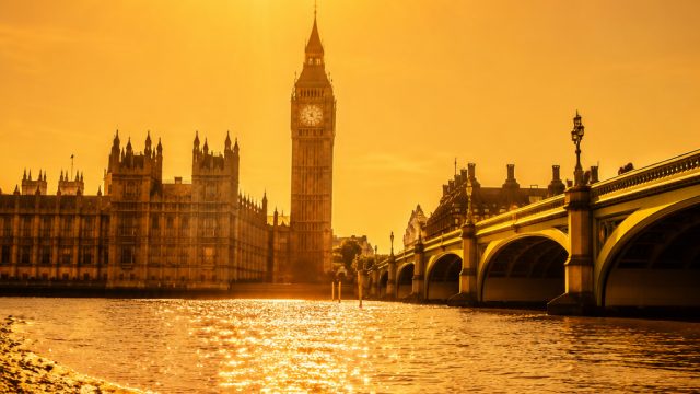 UK Faces Unprecedented Heat as Europe Ba